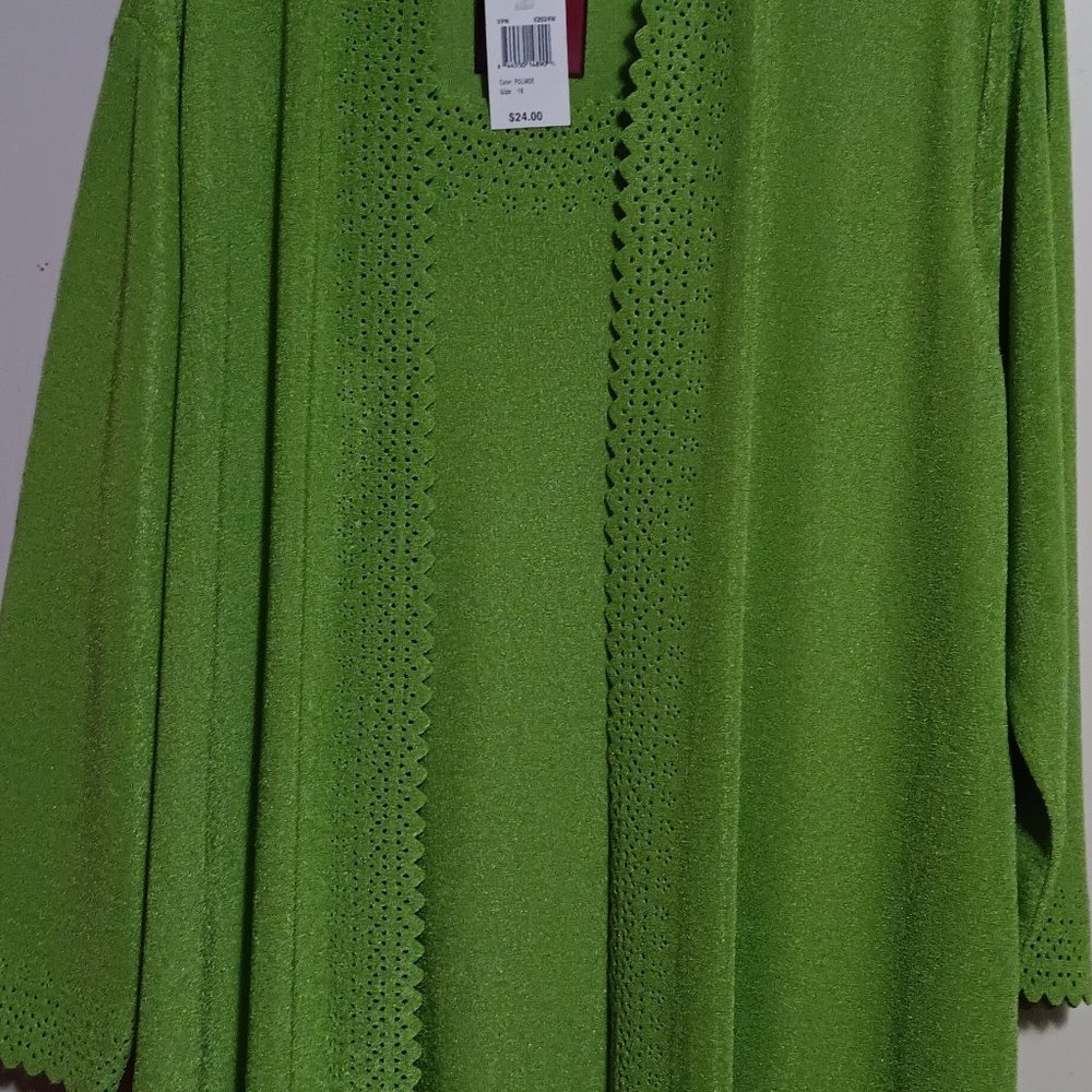 NWT Women's two piece built in top